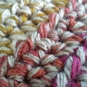 Crochê colorido em detalhe
