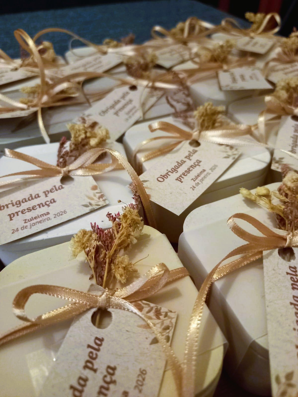 Velas artesanais personalizadas para eventos 4 Velas em cera vegetal, produzidas manualmente e personalizadas para eventos